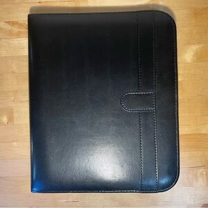Priority Management Portfolio Zippered Binder Black Made in Canada